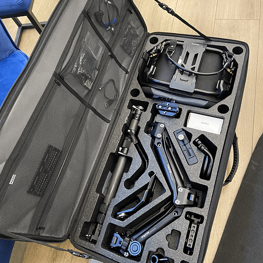 Tilta Float Handheld Gimbal Support System - Usado 2