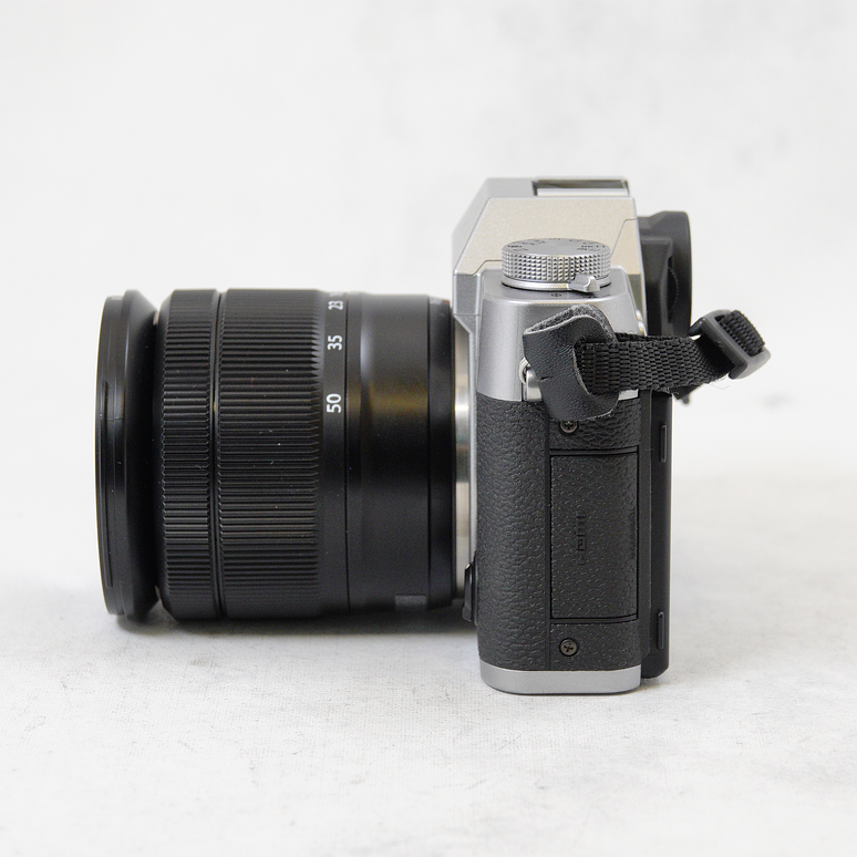 Fujifilm X-T10 con Lente XC 16-50mm II + accesorios - Usado- 8