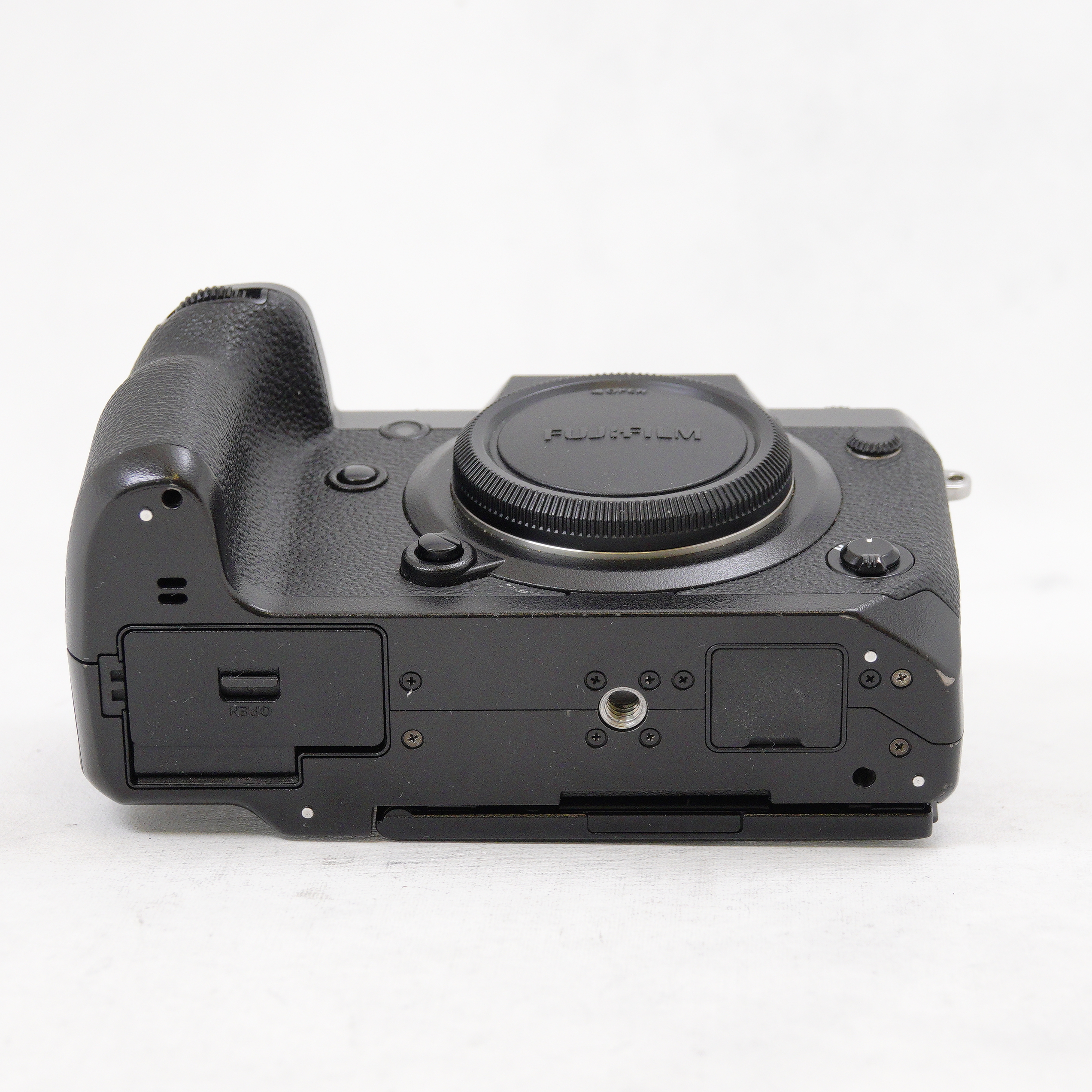 FUJIFILM X-H1 con Battery Grip Kit mas accesorios - Usado