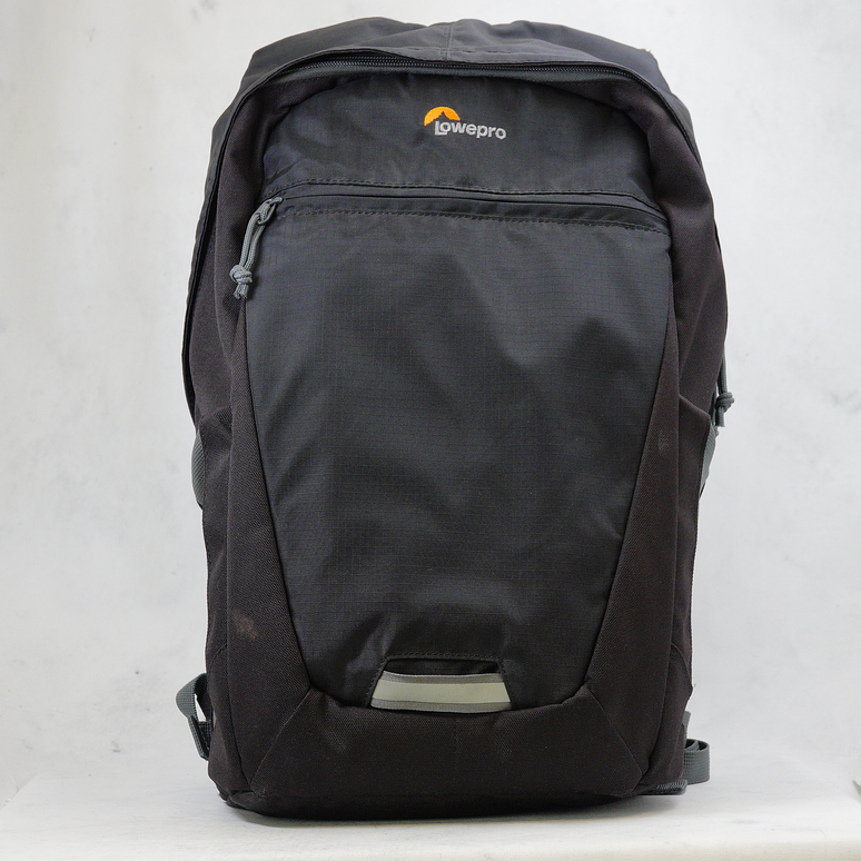 Mochila Lowepro Photo Hatchback Series BP 150 AW II (Black/Gray) - Usado 2