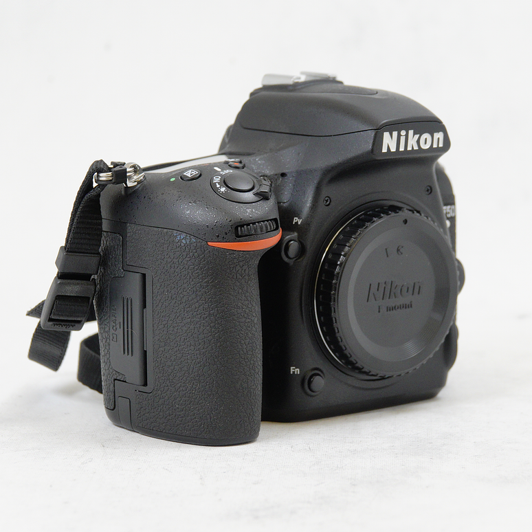 Nikon D750 DSLR - Usado 3