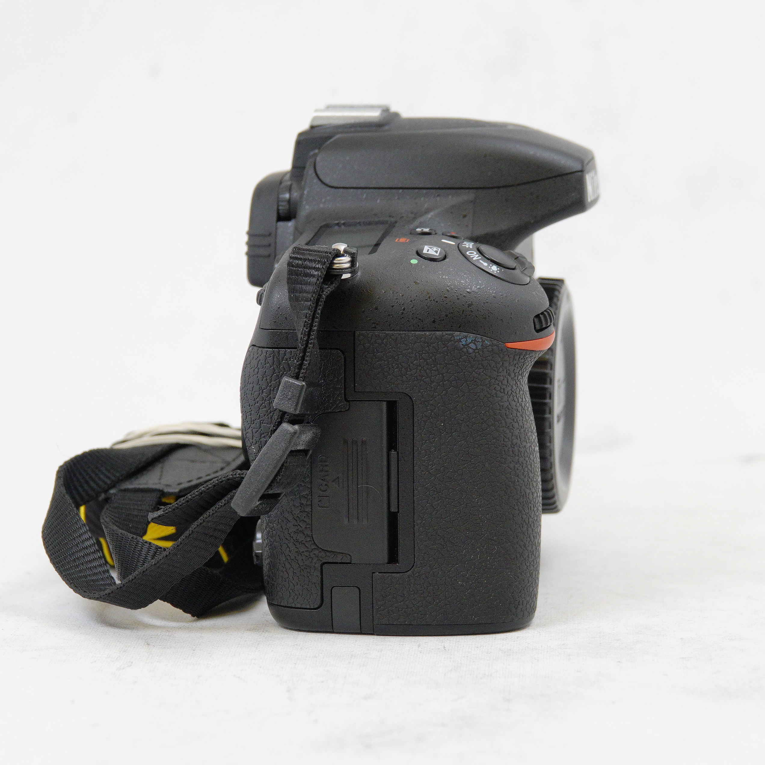 Nikon D750 DSLR - Usado