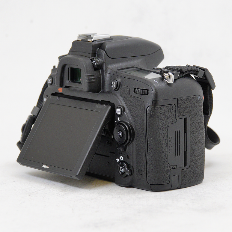 Nikon D750 DSLR - Usado 5