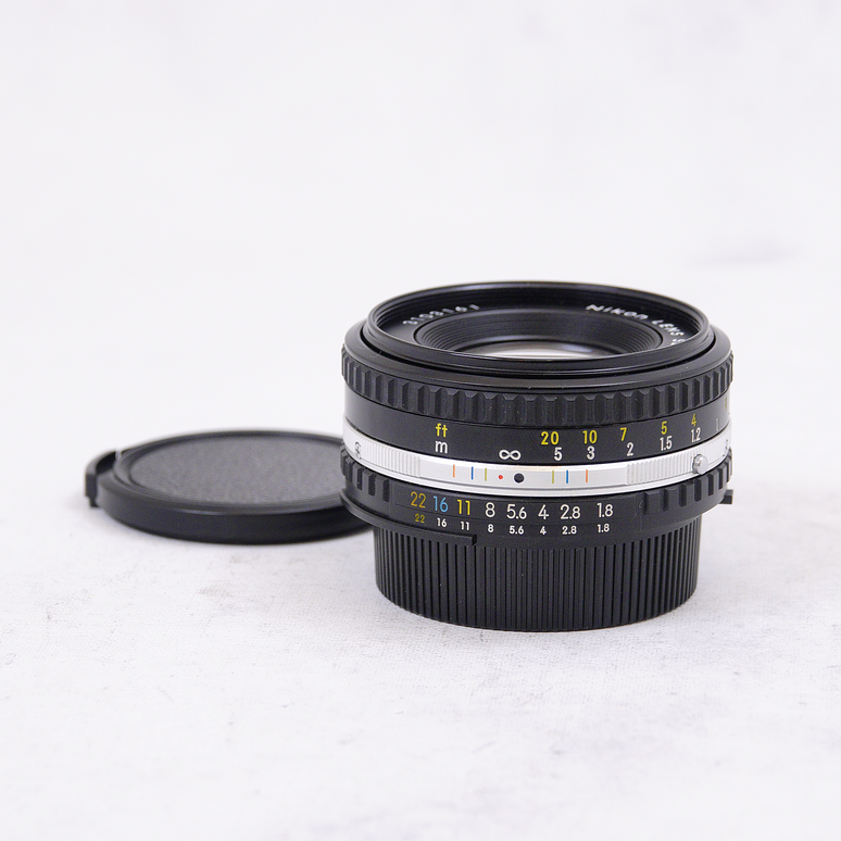 Nikon 50mm f/1.8 series E AIS (estilo panqueque) - Usado 4