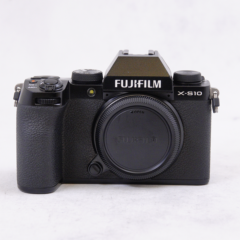 FUJIFILM X-S10 Mirrorless (Cuerpo) - Usado 2