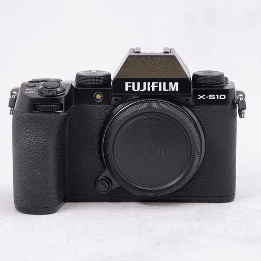 FUJIFILM X-S10 Mirrorless con accesorios- Usado 2