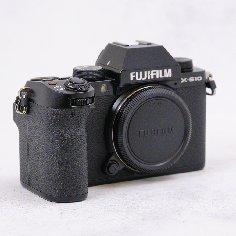 FUJIFILM X-S10 Mirrorless con accesorios- Usado 3