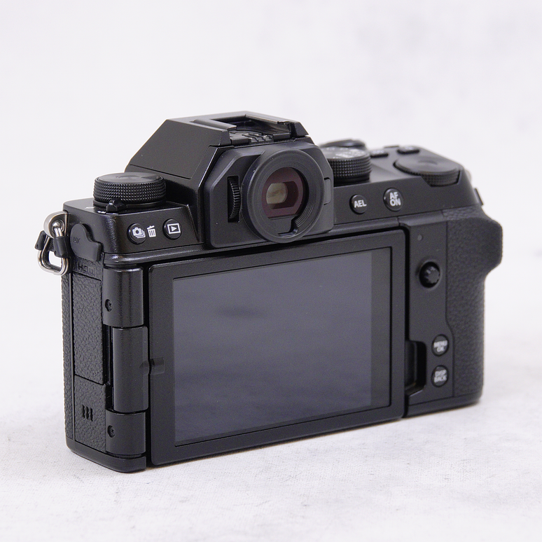 FUJIFILM X-S10 Mirrorless con accesorios- Usado 7