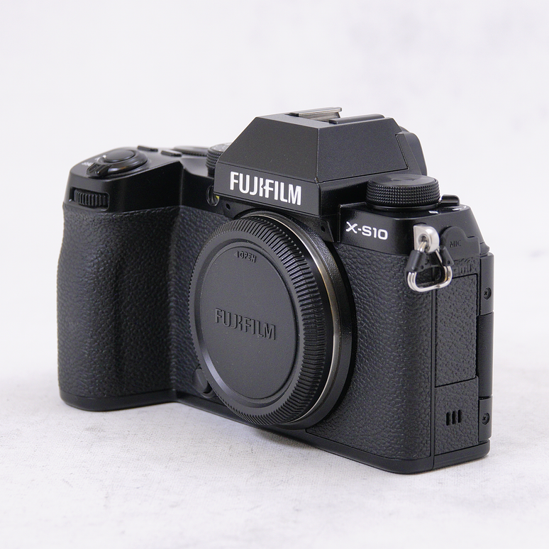 FUJIFILM X-S10 Mirrorless con accesorios- Usado 9