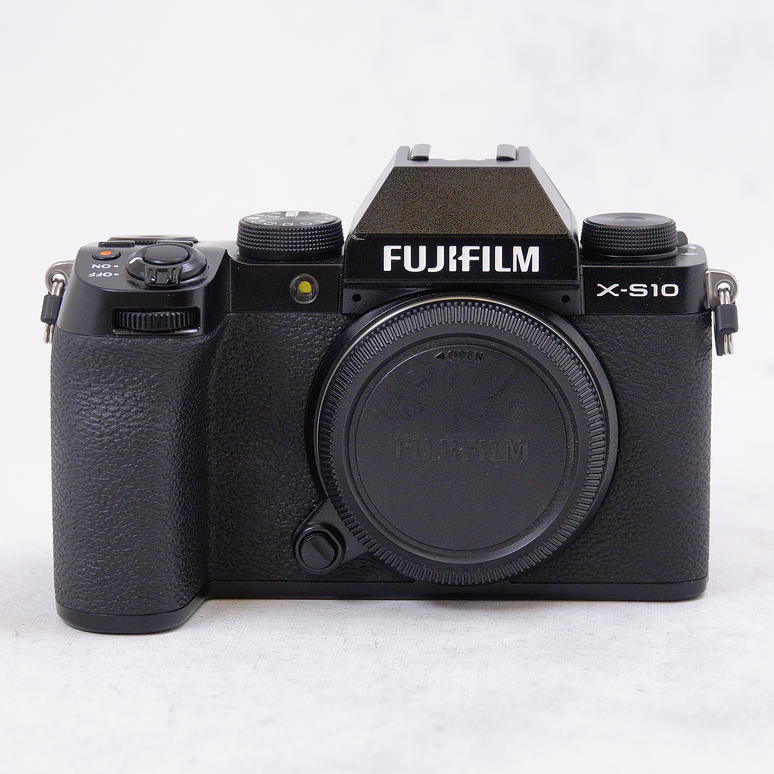 FUJIFILM X-S10 con accesorios - Usado 2