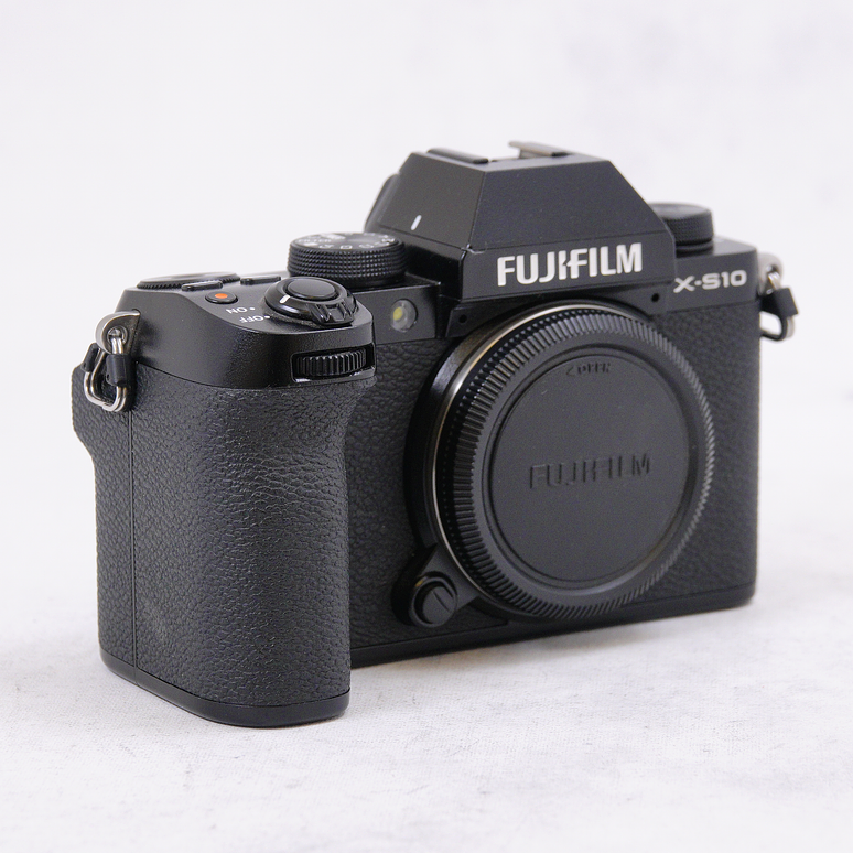 FUJIFILM X-S10 con accesorios - Usado 3