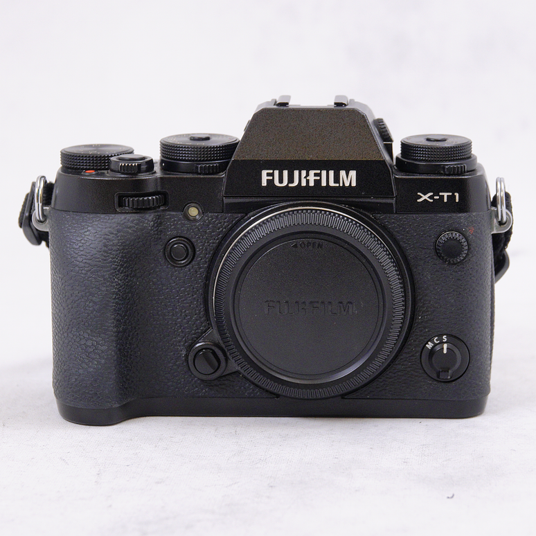 FUJIFILM X-T1 mas accesorios - Usado 2