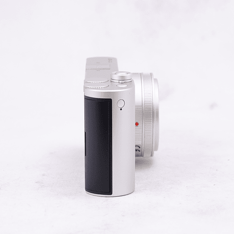 Leica TL2 con lente Leica Elmarit-TL 18 mm f/2.8 ASPH y Leica Visoflex (Typ 020) - Usado