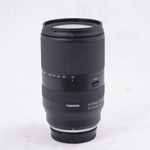 Tamron 18-300mm f/3.5-6.3 Di III-A VC VXD para FUJIFILM X - Usado 2