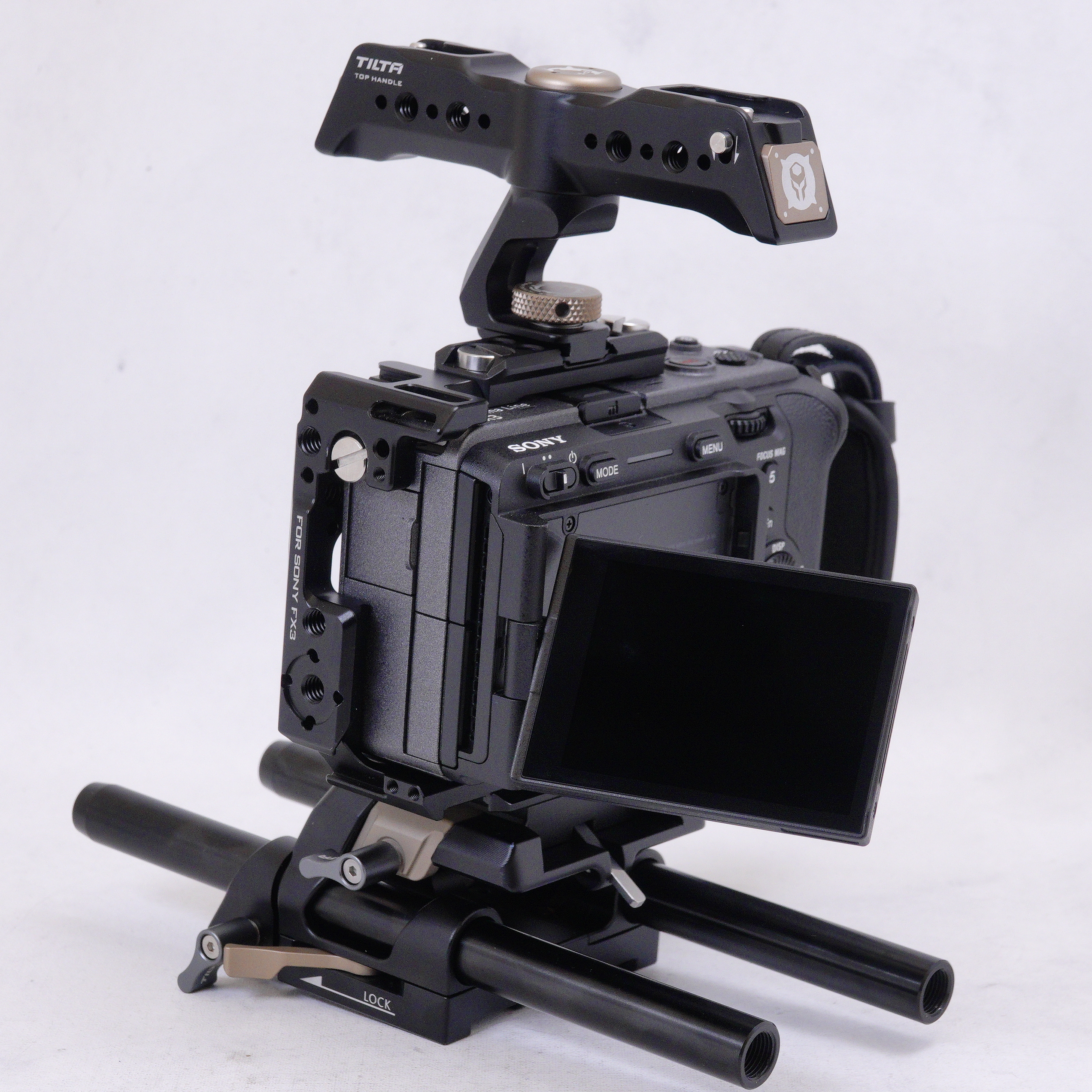 Sony FX3 en caja con Cage TILTA Basic Kit - Usado