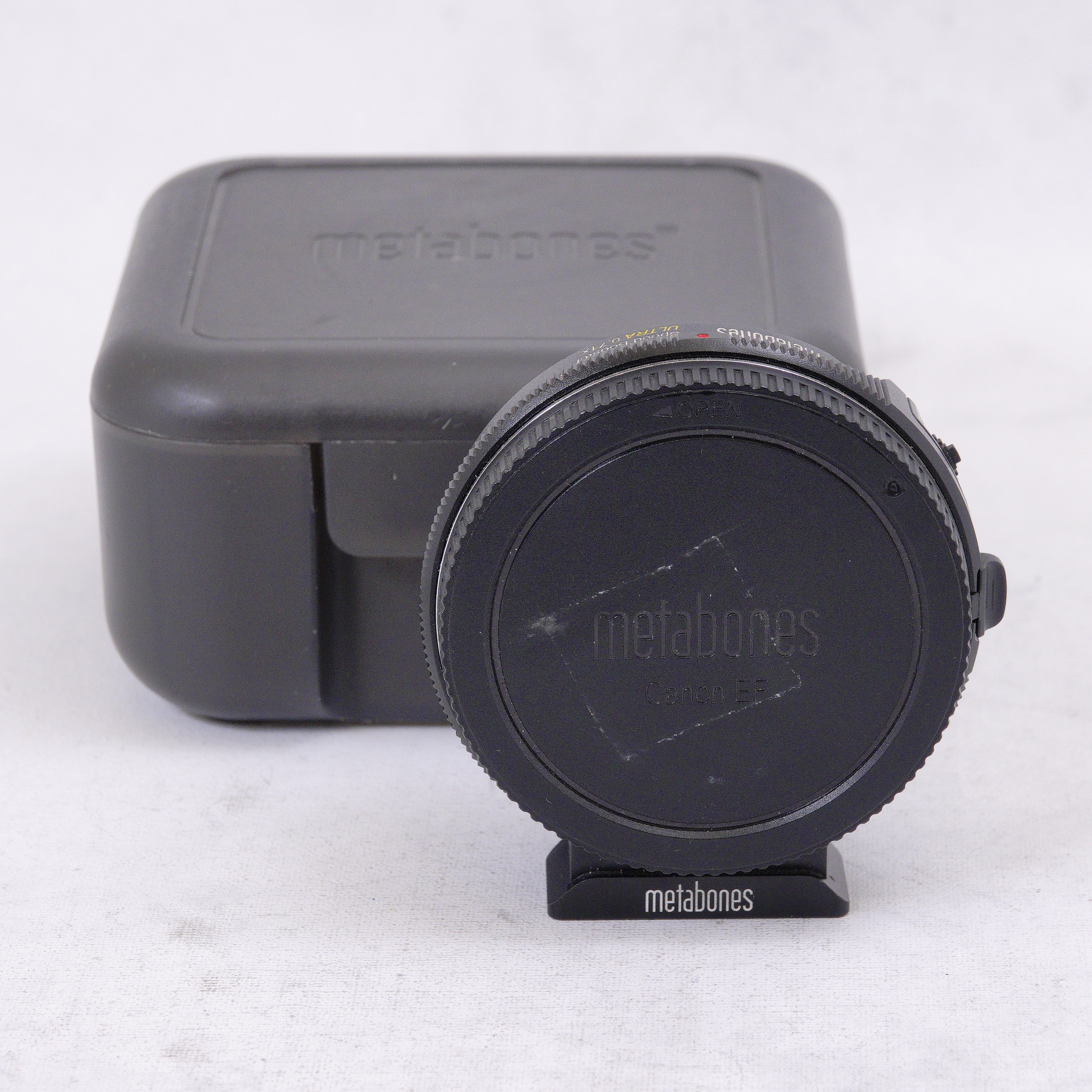 Metabones T Speed Booster Ultra 0.71x para Canon EF a Micro 4/3 - Usado