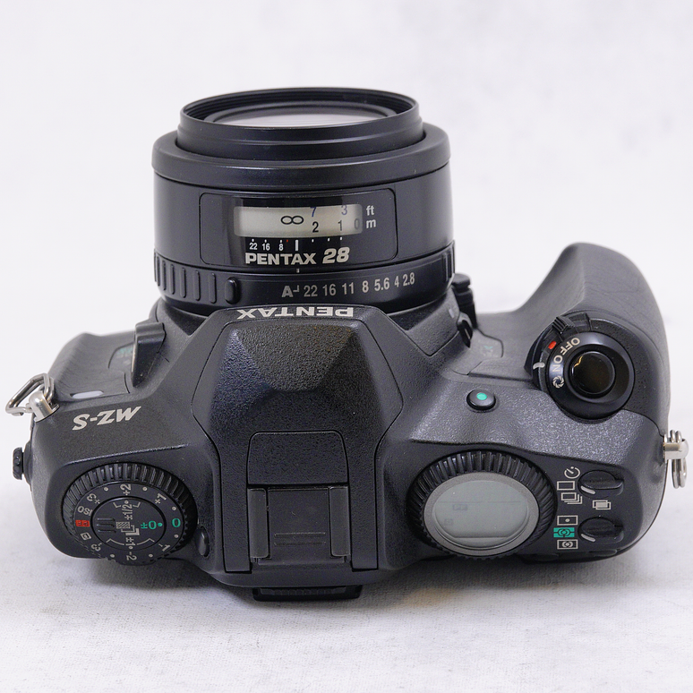 Pentax MZ-S con lente Pentax-FA SMC 28mm f2.8 AL - Usado 9