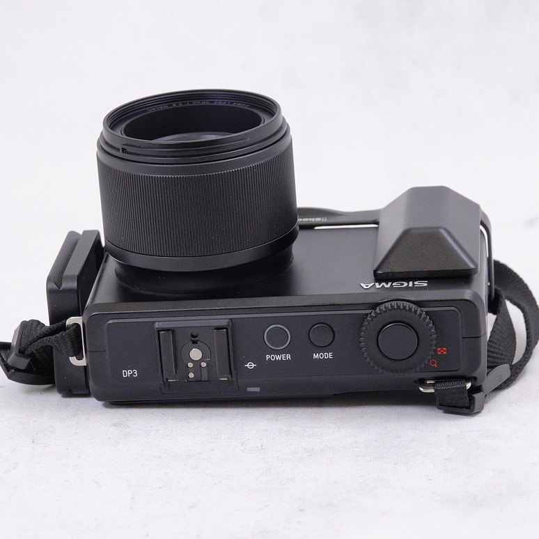Sigma DP3 Merrill con lente 50mm f2.8 Macro mas accesorios - Usado 10
