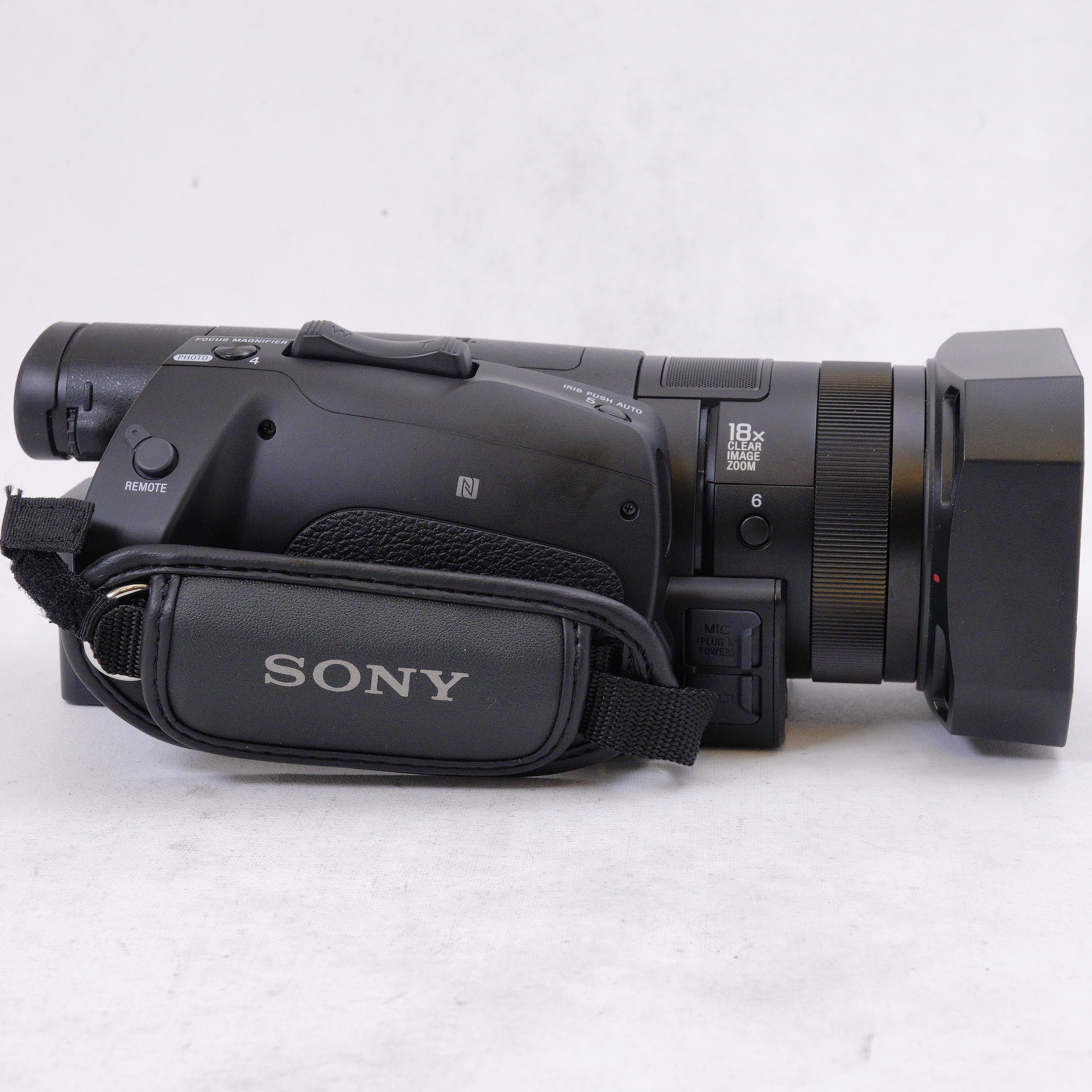 Sony FDR-AX700 4K - Usado