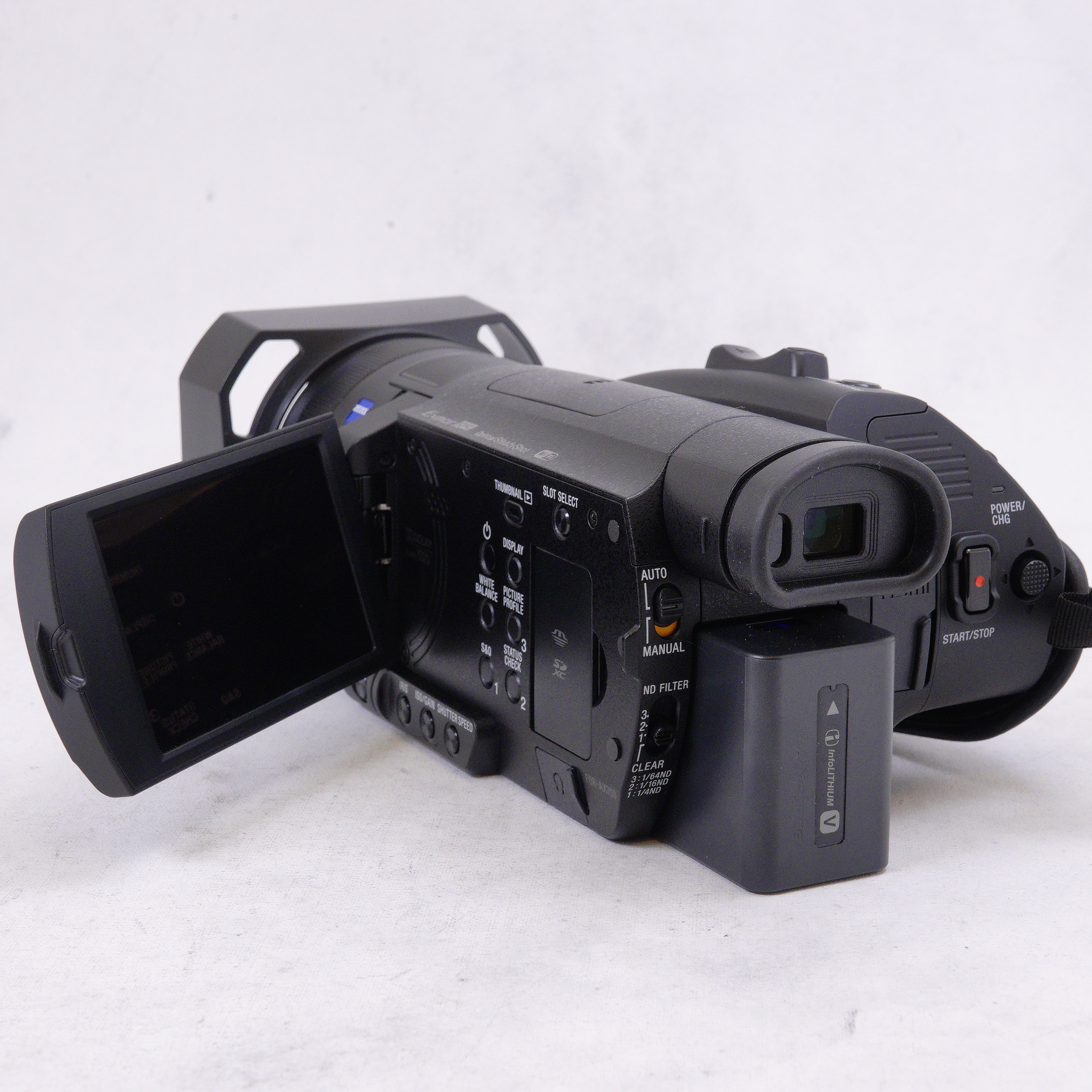 Cámara de video semiprofesional Sony FDR-AX700 4K NTSC/PAL