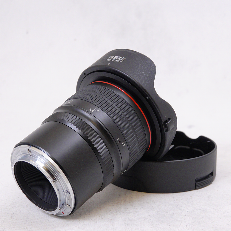 Meike MK-8mm f/3.5 Fisheye para Canon EF-M - Usado 5