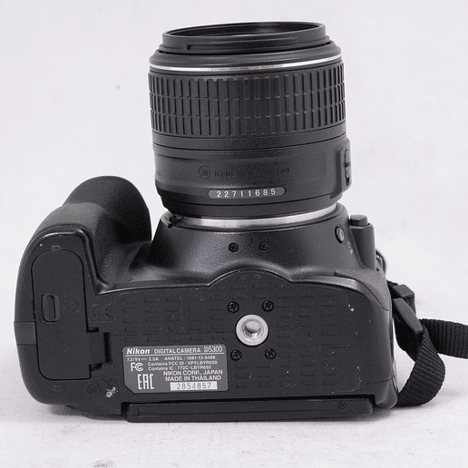 Nikon 5300 más lente 18-55mm kit con accesorios - Usado 11
