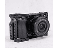 Sony Alpha a6500 con lente 16-50mm y SmallRig Cage  - Usado