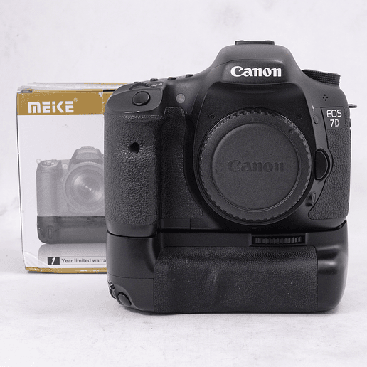 Canon EOS 7D DSLR (Cuerpo + battery grip Meike) - Usado 12
