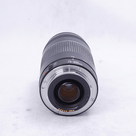 Canon EF 75-300mm f4-5.6 III - Usado 4