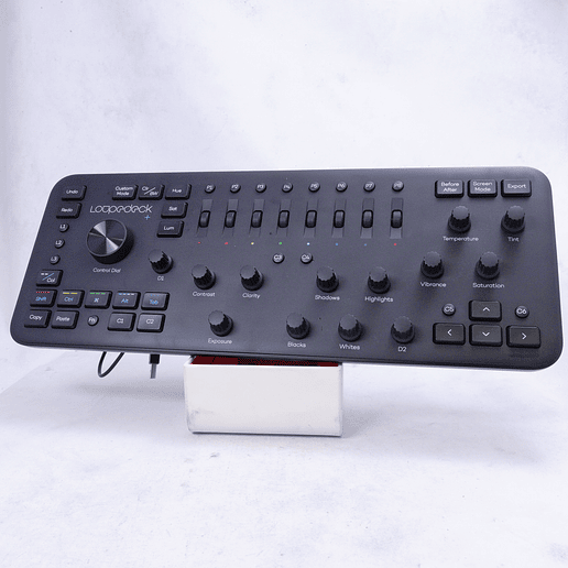 Loupedeck + Photo & Video Editing Console - Usado 2
