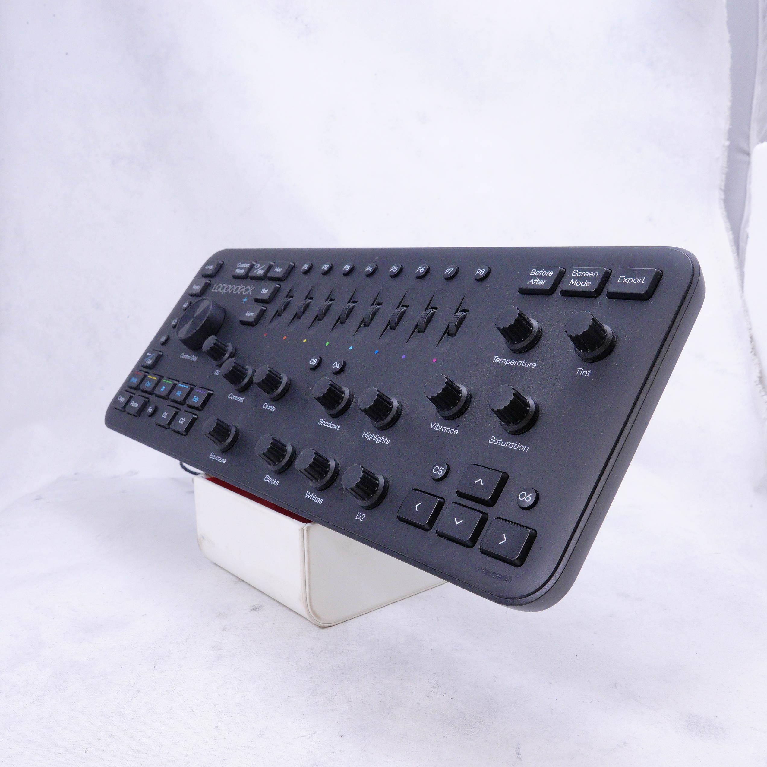 Loupedeck + Photo & Video Editing Console - Usado