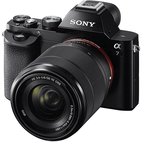 Sony Alpha a7 con lente FE 28-70mm f/3.5-5.6 OSS - Usado