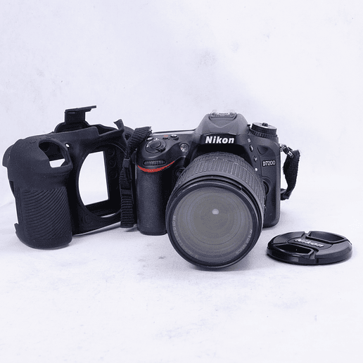 Nikon D7200 mas Nikkor 18-140mm f3.5-5.6 G ED VR y accesorios - Usado 6