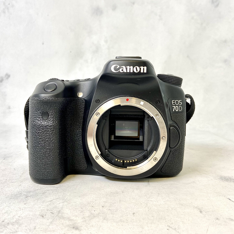 Canon EOS 70D DSLR (solo cuerpo) - Usado 2