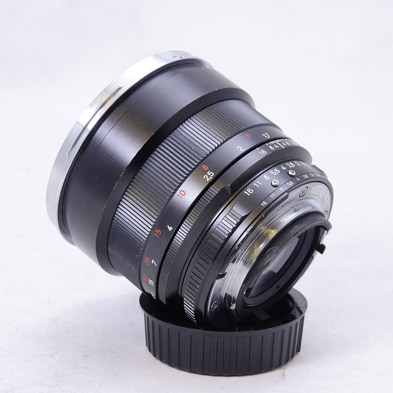 ZEISS Planar T* 85mm f/1.4 ZF para Nikon F - Usado  2