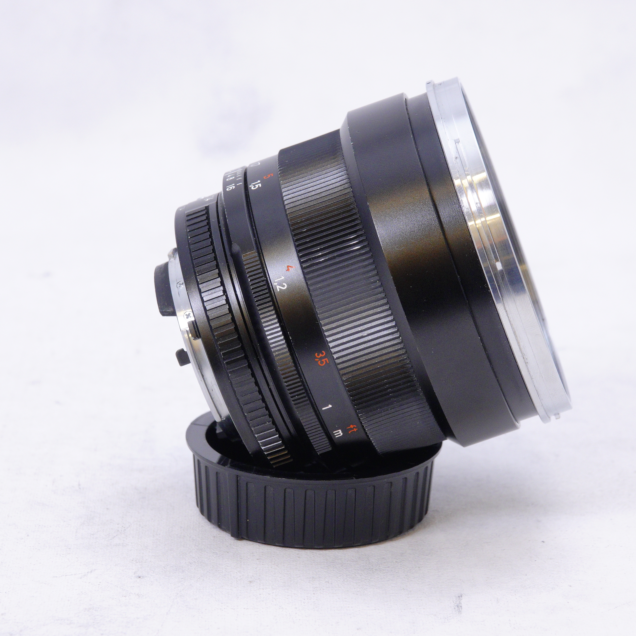 ZEISS Planar T* 85mm f/1.4 ZF para Nikon F - Usado 