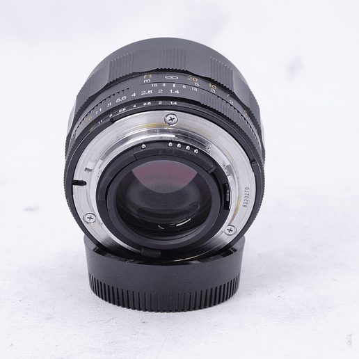 Lente Voigtlander Nokton 58mm f/1.4 SL- Usado 3