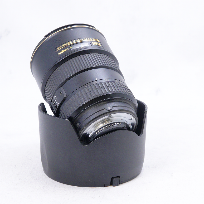 Lente Nikon AF-S DX Zoom-NIKKOR 17-55mm f/2.8G - Usado 3