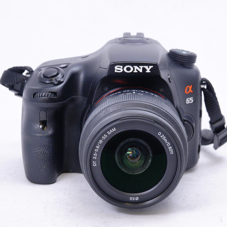 Sony A65 DSLR con lente 18-55mm - Usado 2