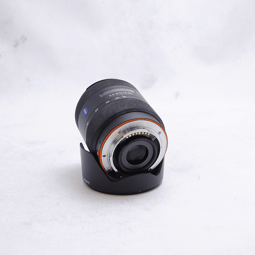 Sony Vario-Sonnar T* DT 16-80mm f/3.5-4.5 ZA - Usado 6