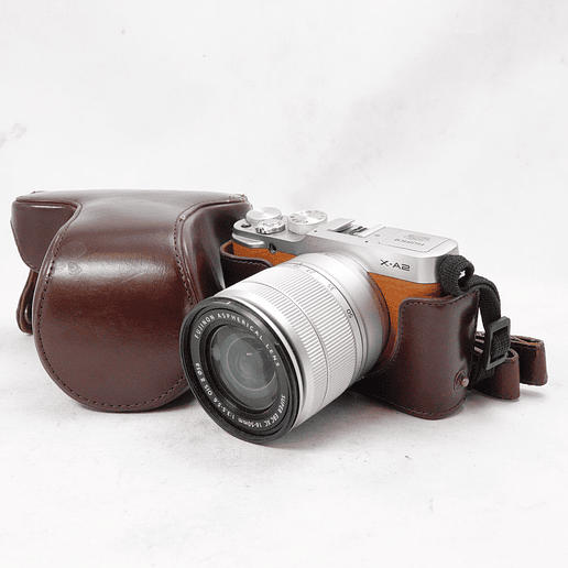 FUJIFILM X-A2 con lente 16-50mm y estuche de transporte - Usado 8