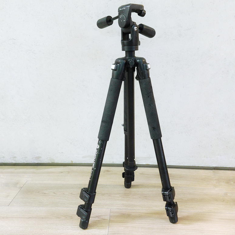 Trípode de aluminio Vanguard Tracker 4 con cabezal PH-55 - Usado 2