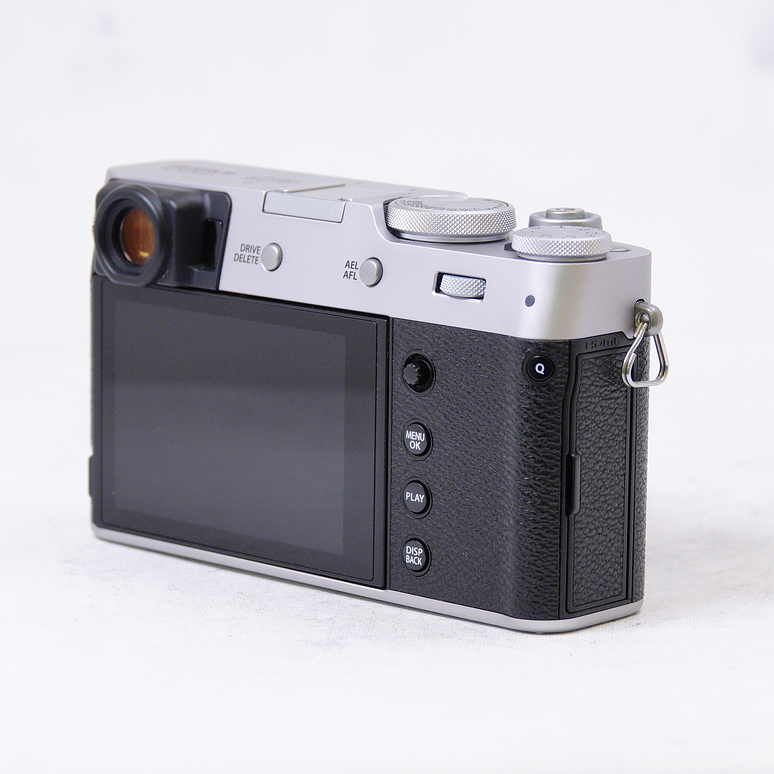 FUJIFILM X100V (Silver) - Usado- COPIAR 5