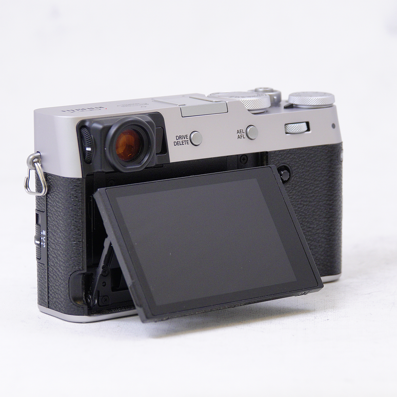 FUJIFILM X100V (Silver) - Usado- COPIAR 7