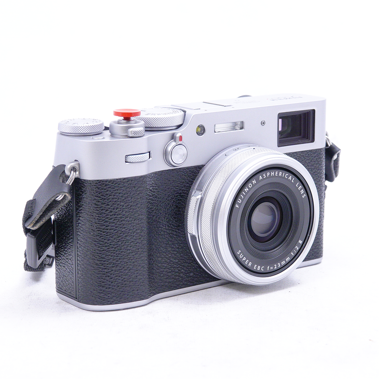 FUJIFILM X100V (Silver) con filtro NiSi más accesorios - Usado 3