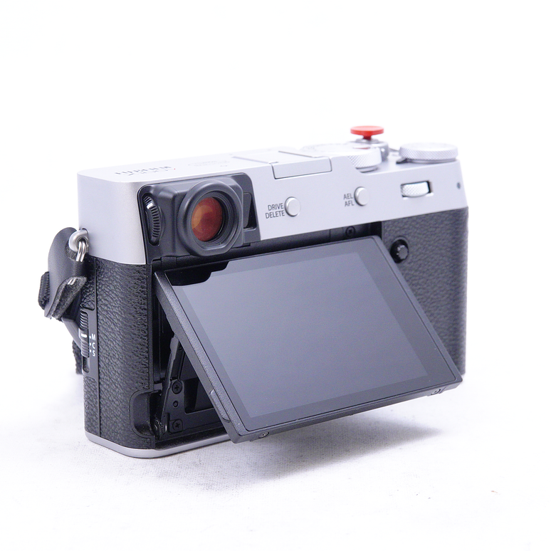 FUJIFILM X100V (Silver) con filtro NiSi más accesorios - Usado 7