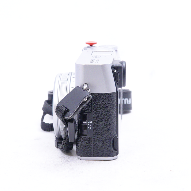 FUJIFILM X100V (Silver) con filtro NiSi más accesorios - Usado 8