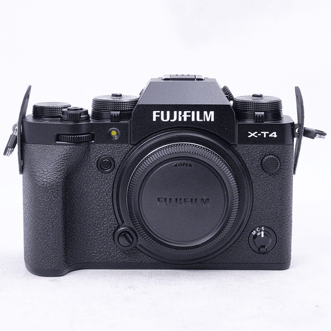 FUJIFILM X-T4 con caja original y accesorios - Usado