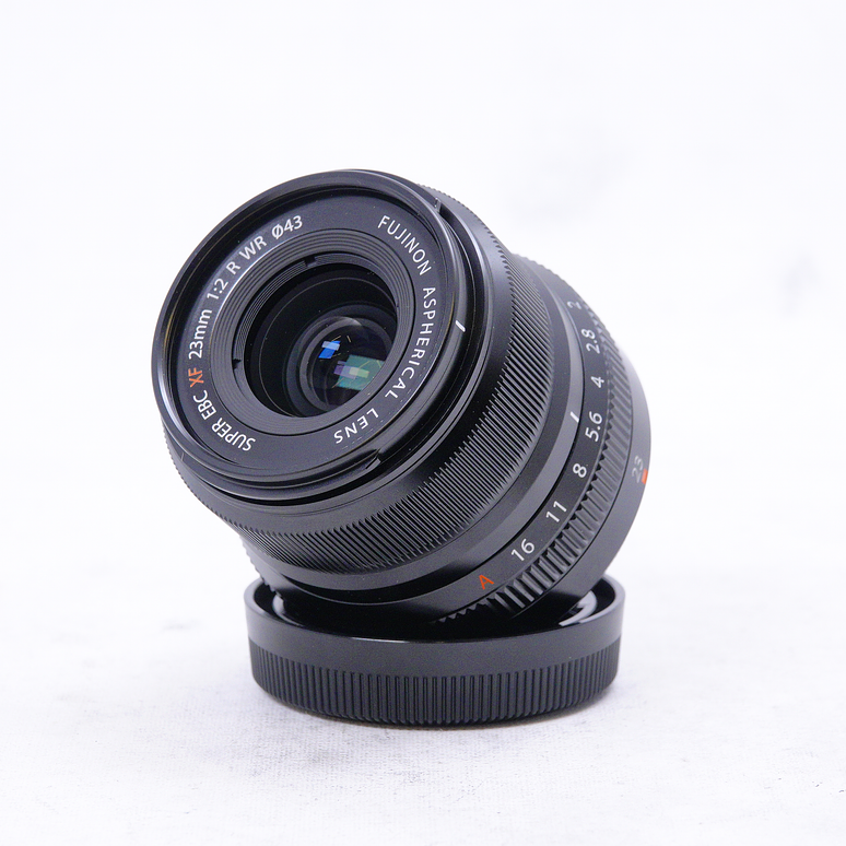 Lente FUJIFILM XF 23mm f2 R WR - Usado 3