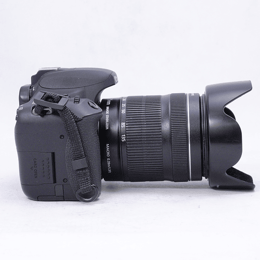 Canon EOS Rebel T6s DSLR con lente 18-135mm y accesorios - Usado 4